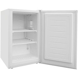 Magic Chef MCUF3W2 Freezer, 3.0 cu. ft., White